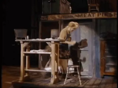 MRW I'm a sketchy foreign meat producer and suddenly the US govt has bought a ton of my "beef" to be imported