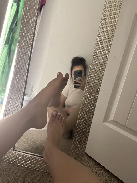 enjoy my white toes in your mouth