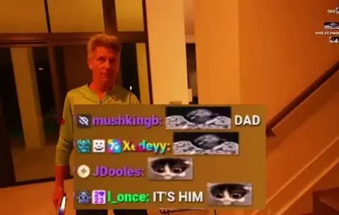 xQc’s father refused to be on camera after an incident happened yesterday causing the stream to abruptly end. “Take me out, there’s a police cruiser around here.. I need that off!”