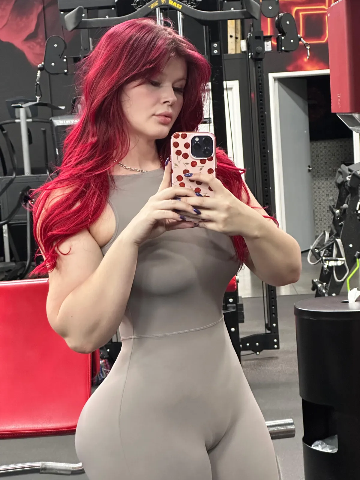 Gym girls with neon hair&gt;