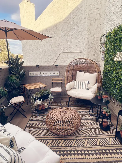 A few more angles of our spot in the desert 🌵☀️