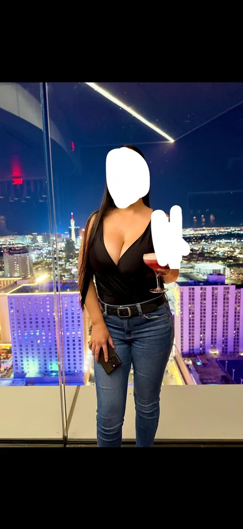 [38M31F] [MF4A] [Murrieta] Couple looking for local hung males or other couples