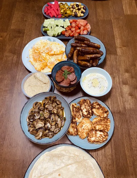 [Homemade] Lebanese Style Breakfast for Dinner