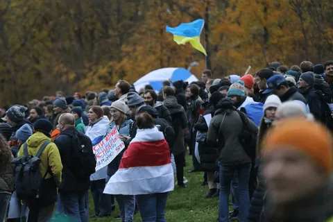 Photos from the Russian anti-war opposition march in Berlin today.