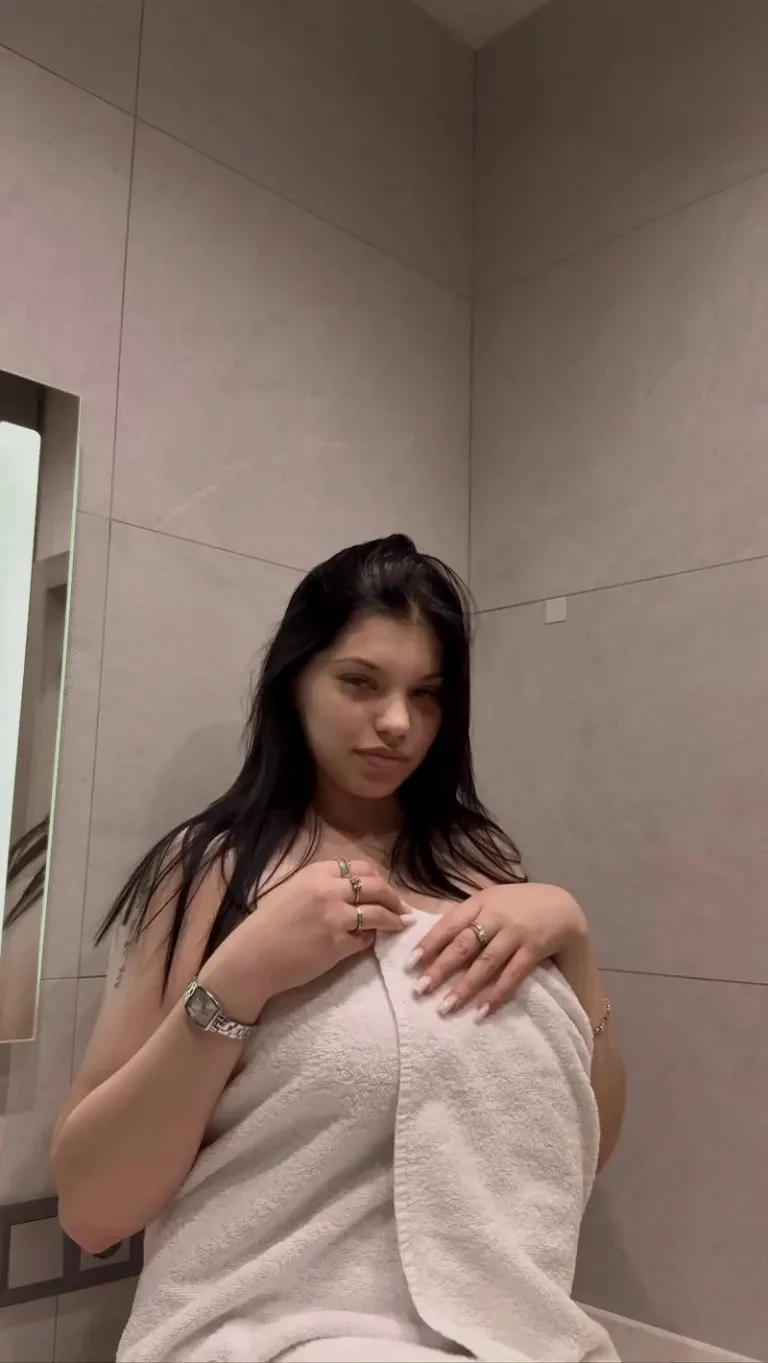 Wait for the towel drop ;)