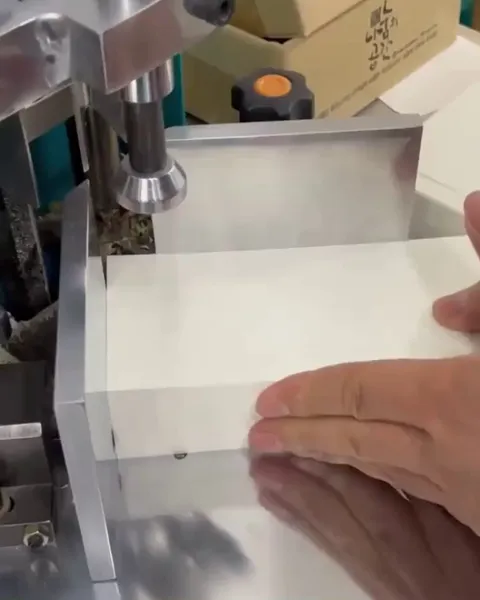 Paper rounding and Letterpress printing