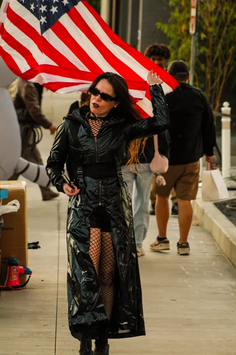 The Tesla Diner in Hollywood threw a Halloween party tonight… so the protesters outside did too [OC]
