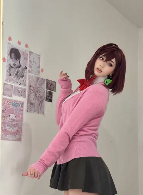 If curiosity killed the cat, what Momo Ayase about to do to you? [F]