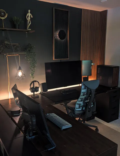 Best part about buying a new house is getting to make a whole new battlestation!