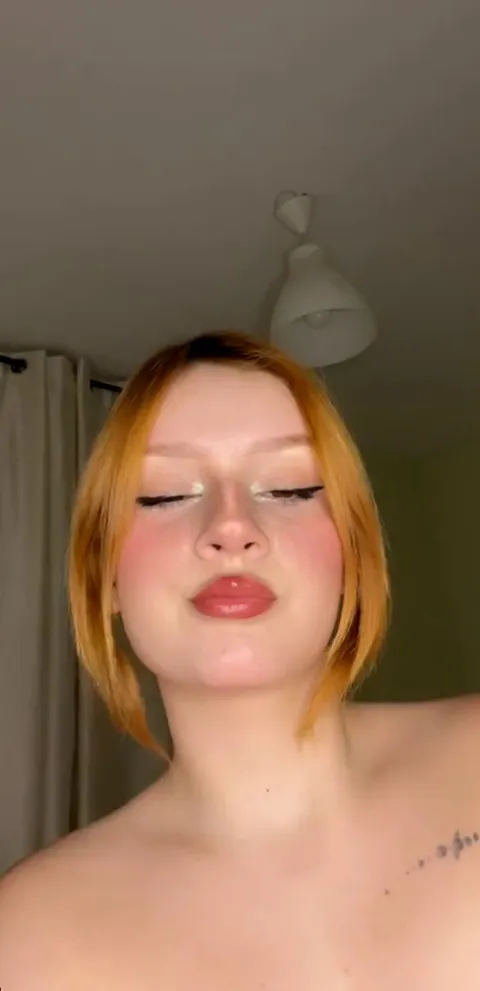 I hope this is what you're looking for from a petite latina