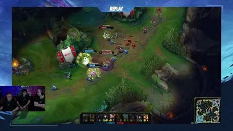 LR Baus gives his opinion on KC's support Targamas feat. LR Caedrel &amp; LR Crownie