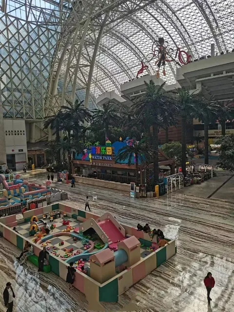 The world's largest single building - Chengdu Global Center