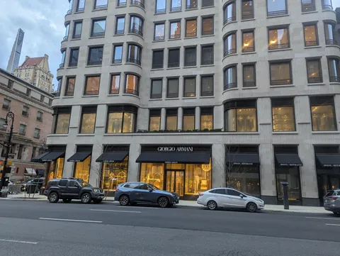 Brand new mixed use building in Manhattan