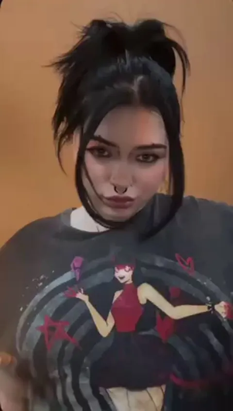 Mommy reveals are the best reveal