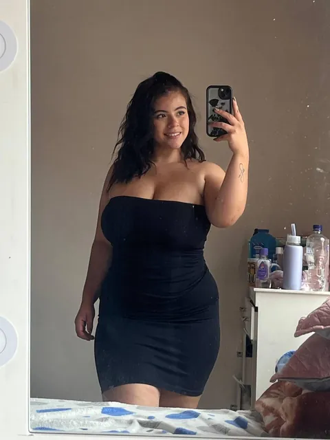 swipe to slowly remove my dress hehe