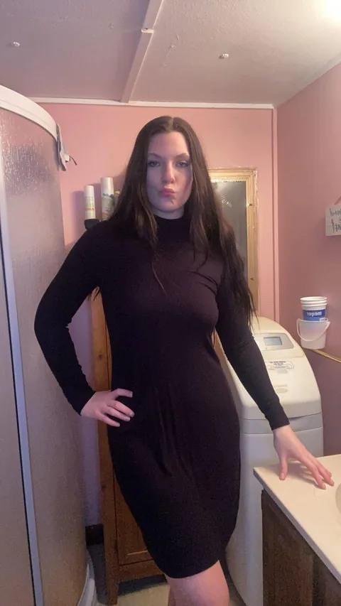 First, I’ll leave you curious… then I’ll leave you breathless. Swipe :)