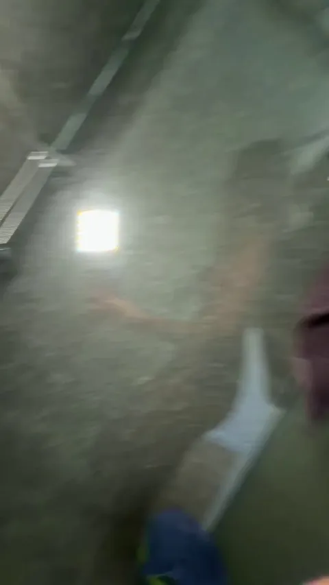 tiny bubble butt peeing
