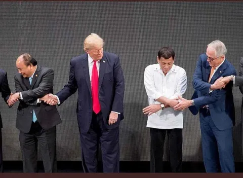 Stand back everyone, stable genius at work