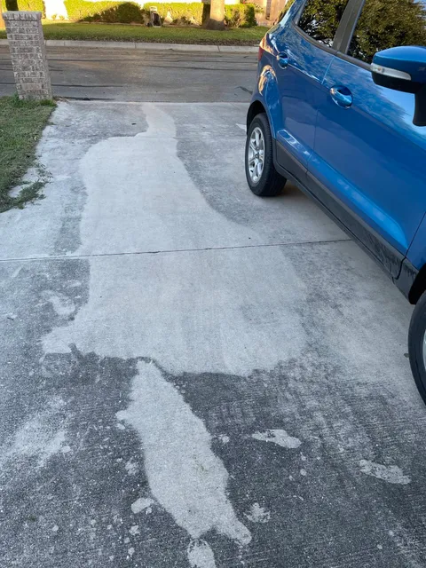 Last year we had a bag break and it dropped a 1.75L bottle of vodka and the pavements been clean there ever since