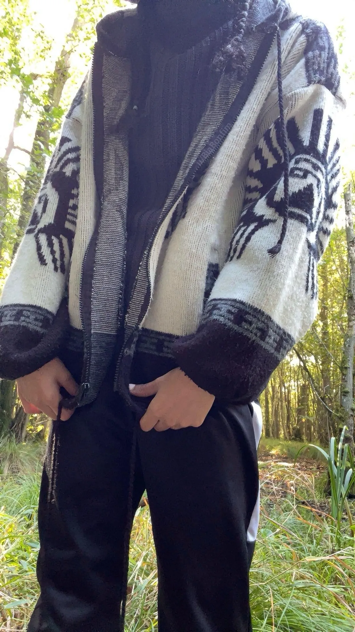 i went camping this weekend and took some nudes in the wild, please enjoyyyy 😇🍃(f)