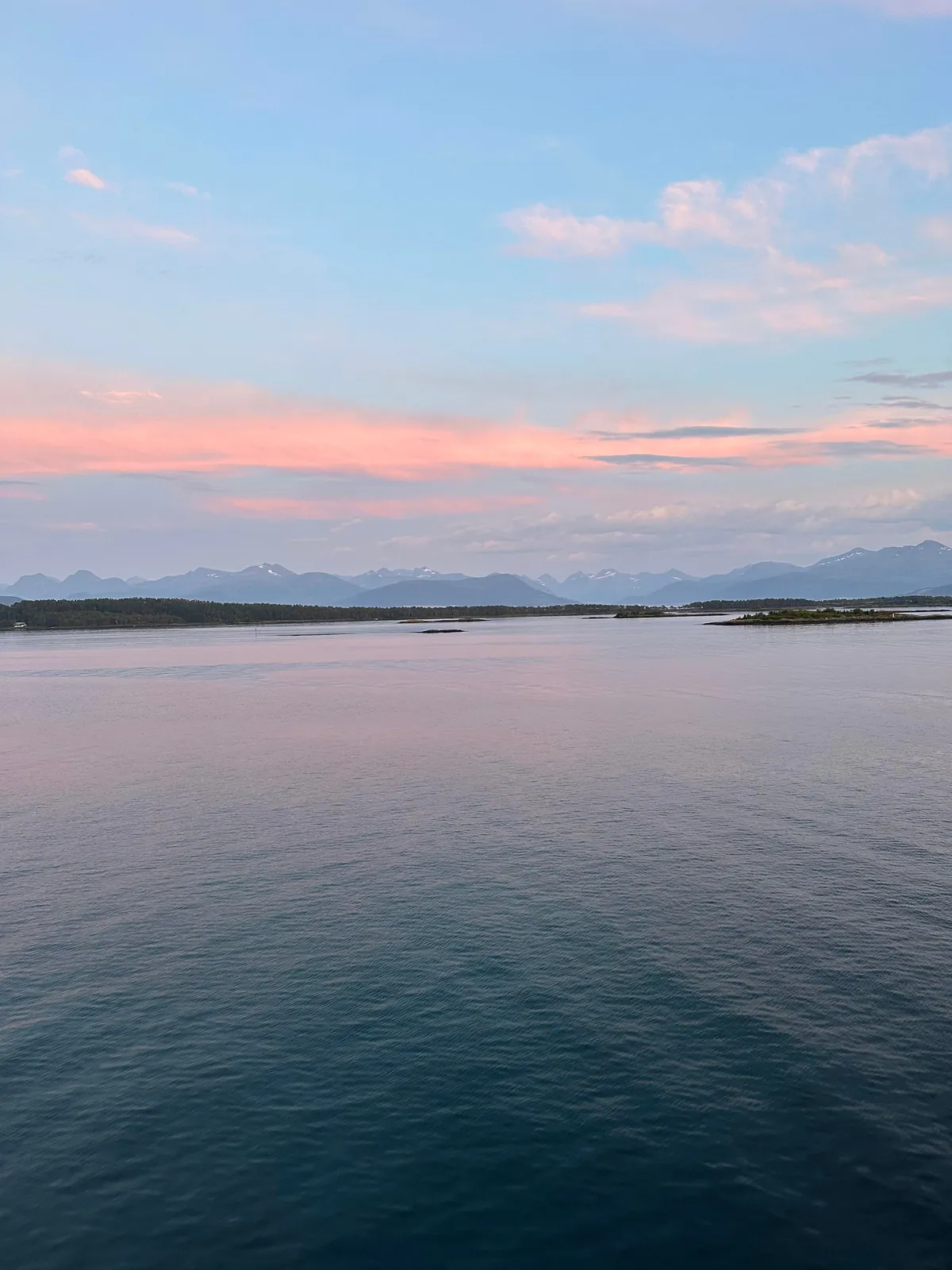 The colors of Norway (with absolutely no filters)