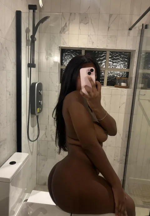 An African girl a day keeps the doctor away ;)