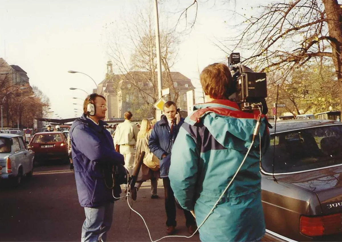 Unseen photos from inside East Berlin the day the Berlin Wall fell