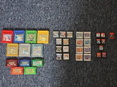 Finally completed my collection of every mainline Pokémon game!