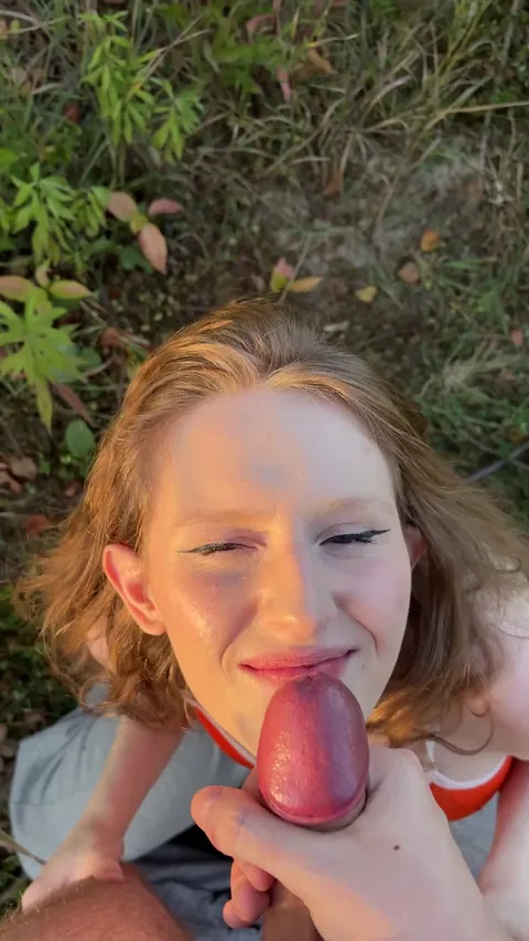 It's a bit risky to cover my face with cum in a place like that 🥹