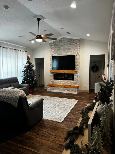 Project for a friend. First time using “stone”