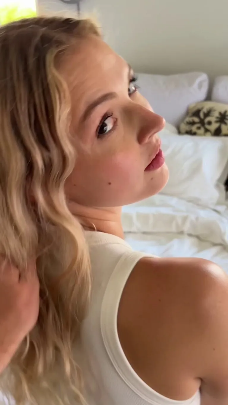 these undies don't cover much so they won't stay on much longer...☺️ [f]