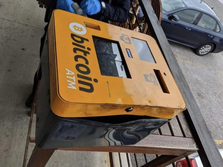 Criminals tried to steal BTC coins from a BTC atm