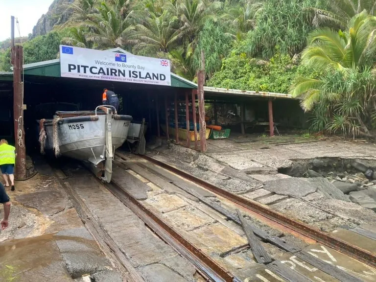 Visiting Pitcairn island
