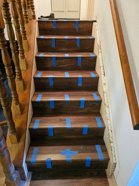 Stairs from carpet to LVP