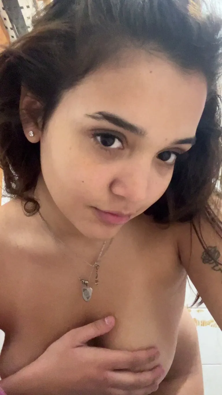 5'3 and also legal ;)