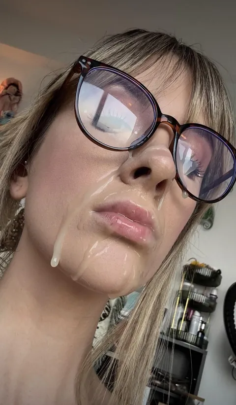 perfect for kisses 😚😚