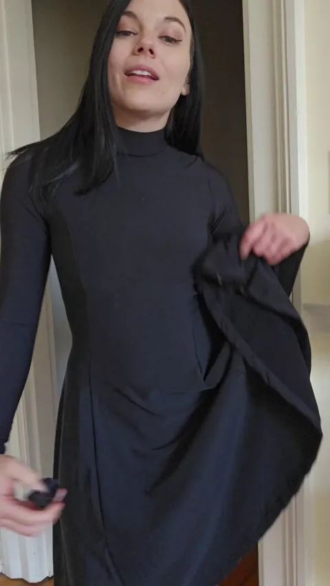 A tight dress requires zero underwear