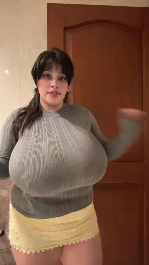 Mega Latina Boobs