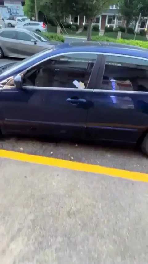 This guy comes back to his car and finds a note with a $20 bill from someone who hit his car