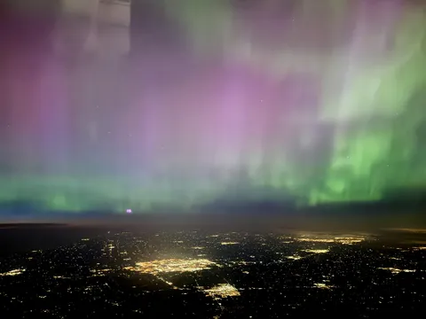 Looking through my photos of the aurora from my flight on Friday night, and this was definitely the creepiest