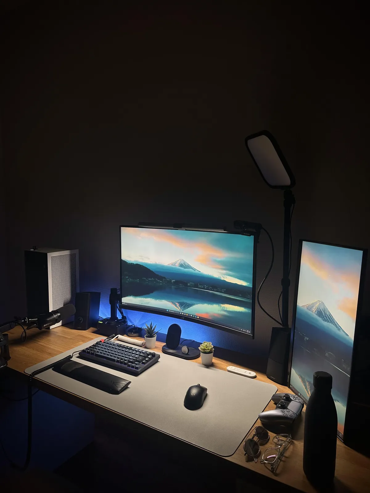 New appartment pretty empty but the setup is ready 