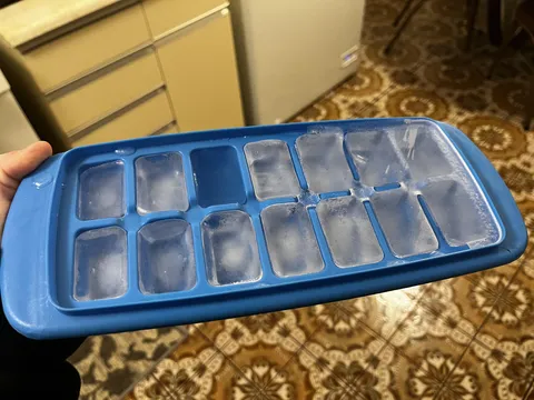 My ice cube tray had one perfectly clear cube