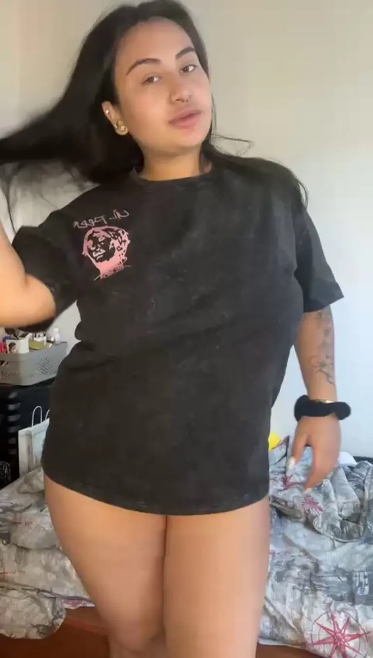 18F.. specially dedicated to the guy who commented "too chubby" last time