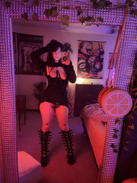 No panties on under my dress