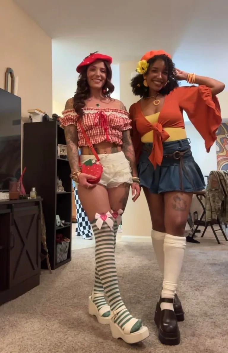 My friend and I were orange blossom and strawberry shortcake 🍊🌼🍓🍰