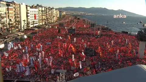 Hundreds of thousands gather in Izmir against the Erdogan regime