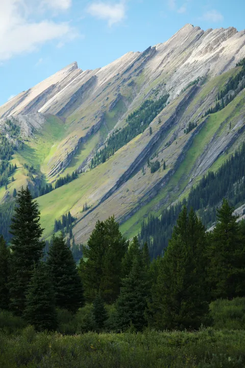 The slabs of Banff backcountry [OC][3456x5184]