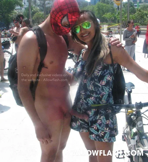 The legendary spider-man, he must have some great stories to tell 😍🔥