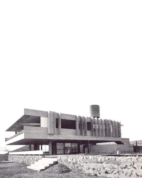 Nadir Zacharias House - São Paulo Brazil by Ruy Ohtake (1970)