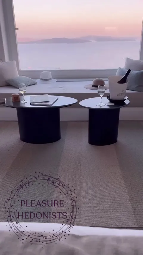 Good girls don't wear panties to dinner